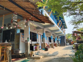 Sabaidee Inn